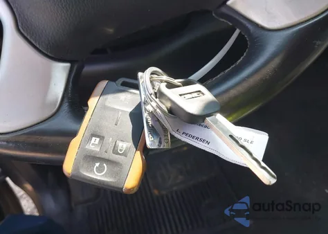 2015 GMC Sierra 1500 Sle z USA, uszkodzony, nr VIN 1GTR1UEC8FZ160789